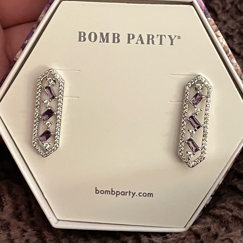 Rhodium earrings